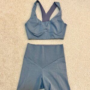 Oysho Sport Gray Set (Bra + Shorts)